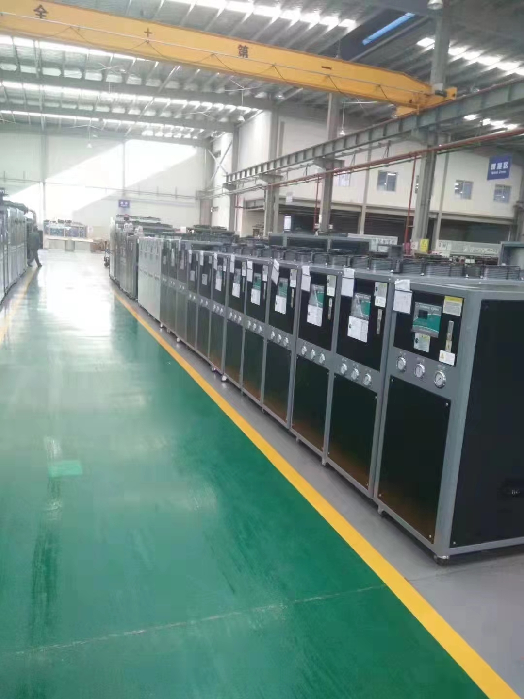 非标定制、变频冷水机